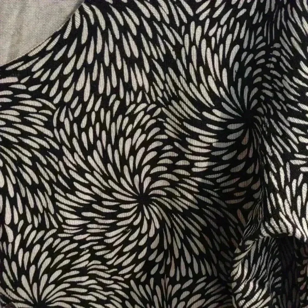 Belford black and cream silk blend long‎ sleeve cardigan women's medium